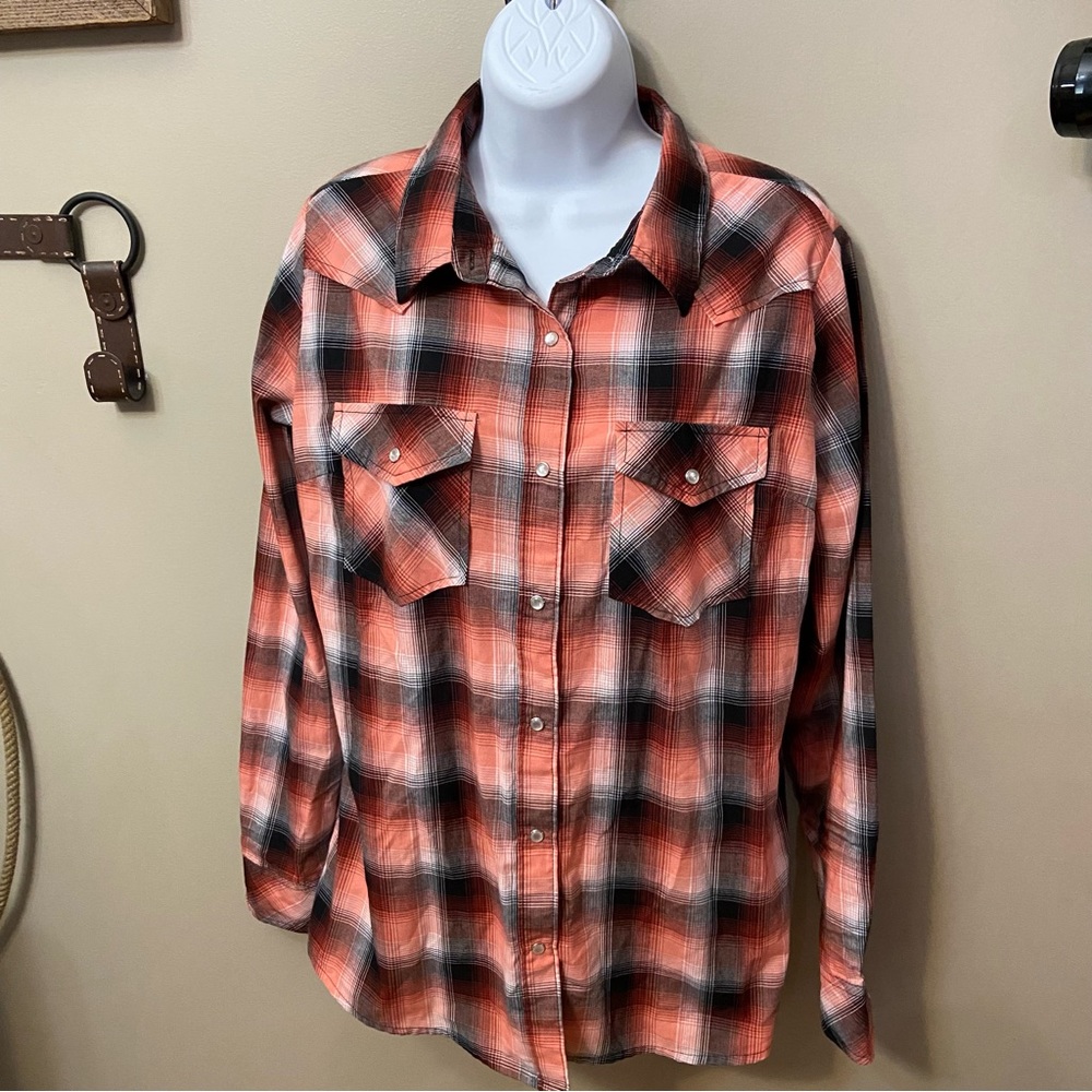 Wrangler Womens Peach & Black Plaid Pearl Snap Western Yoke Shirt - Size M